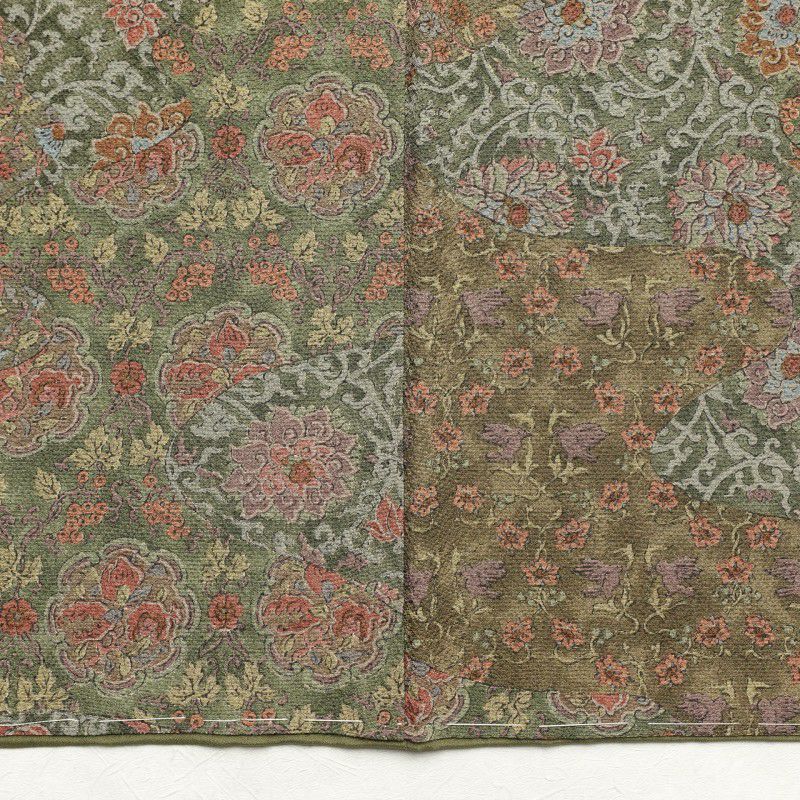 小紋 美品 縮緬 しつけ糸付き 正絹 幾何学柄・抽象柄 袷仕立て 緑・うぐいす色_画像12