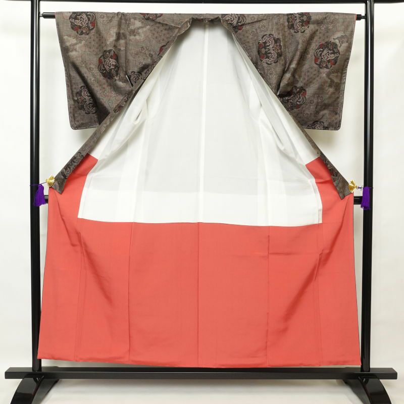 紬 美品 しつけ糸付き 正絹 幾何学柄・抽象柄 袷仕立て 茶_画像2