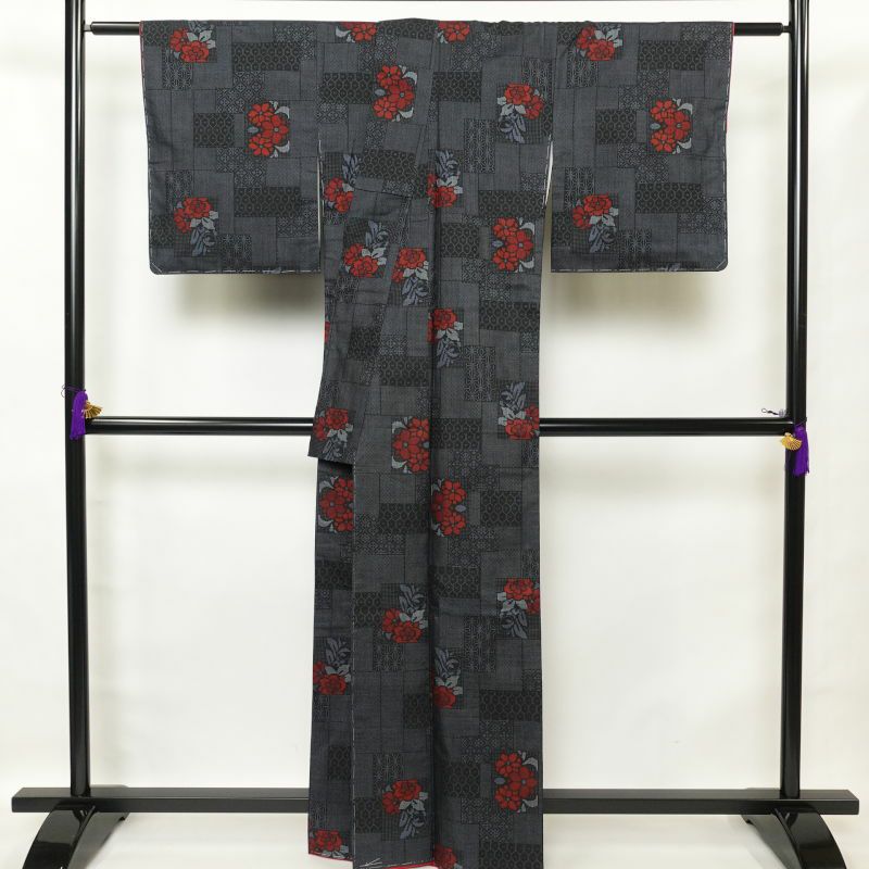 紬 美品 しつけ糸付き 正絹 花柄 袷仕立て 青・紺_画像2