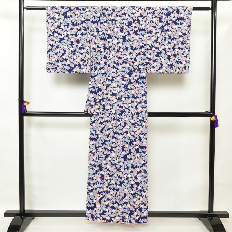 小紋 美品 縮緬 総柄 正絹 麻の葉柄 袷仕立て 青・紺_画像2