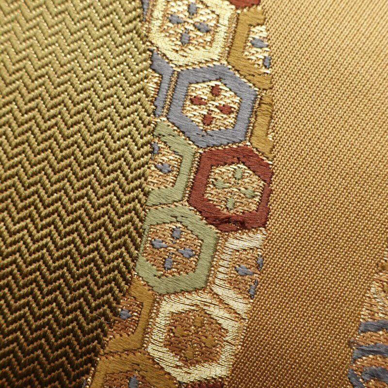 袋帯 六通柄 良品 フォーマル用 正絹 立涌 青海波 松 七宝 古典柄 黄・黄土色_画像4