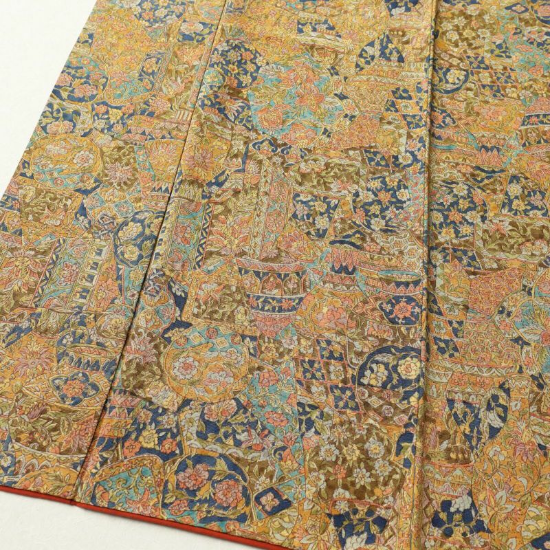 小紋 良品 縮緬 総柄 正絹 木の葉・植物柄 袷仕立て 黄・黄土色_画像4