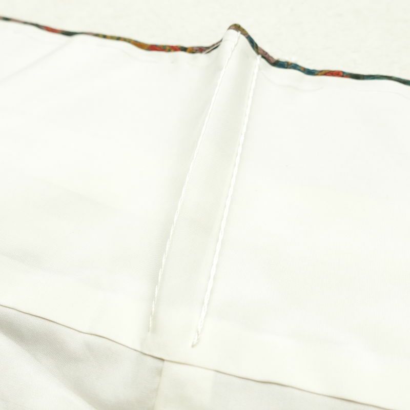 小紋 美品 しつけ糸付き 縮緬 総柄 正絹 幾何学柄・抽象柄 袷仕立て 多色使い_画像24