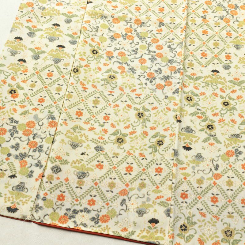 小紋  良品 しつけ糸付き 縮緬 総柄 正絹 花柄 袷仕立て クリーム_画像4