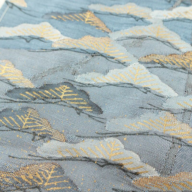 紬 美品 銀座おおぎ屋 落款入り しつけ糸付き 正絹 金彩 共八掛  古典柄 袷仕立て 青・紺_画像9