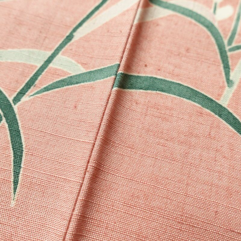 単衣 本加賀友禅 畠山登 付下げ 紬地 落款入り 正絹 花柄 単衣仕立て ピンク_画像13