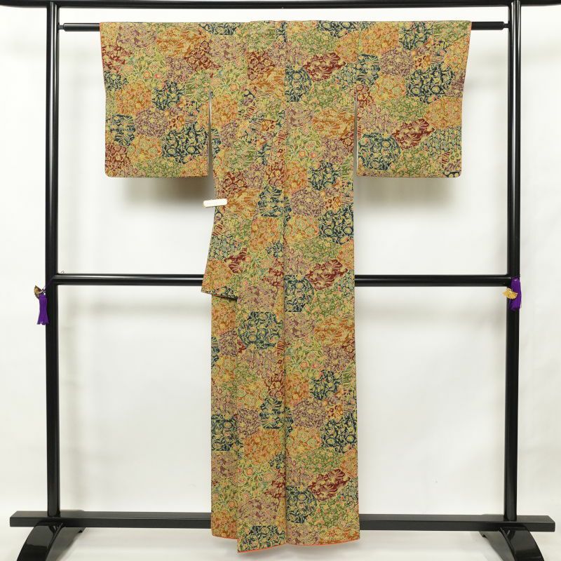 小紋 美品 縮緬 正絹 幾何学柄・抽象柄 袷仕立て 黄・黄土色_画像2