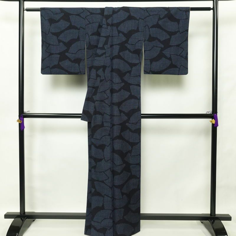 結城紬 証紙あり はたおり娘 正絹 紬 幾何学柄・抽象柄 袷仕立て 青・紺_画像2