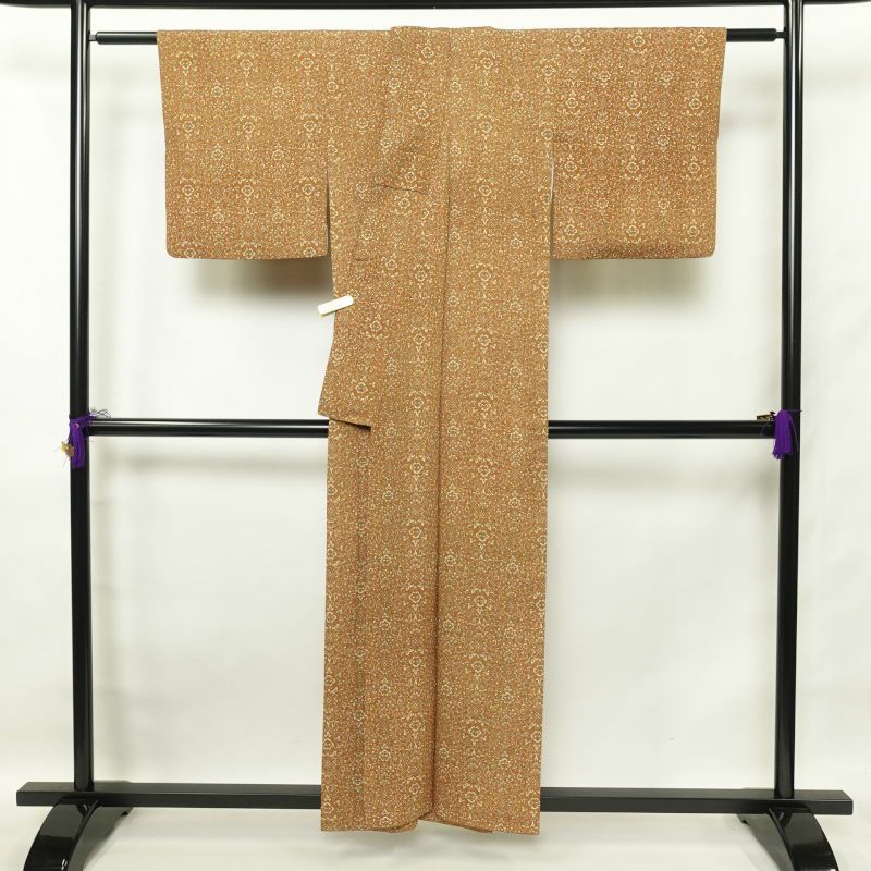 小紋 縮緬 総柄 正絹 木の葉・植物柄 袷仕立て 黄・黄土色_画像2