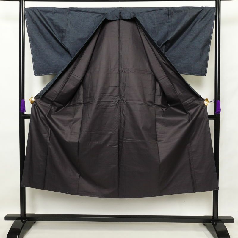 男性用 大島紬 着物 美品 証紙あり しつけ糸付き 正絹 亀甲柄 袷仕立て 青・紺_画像3