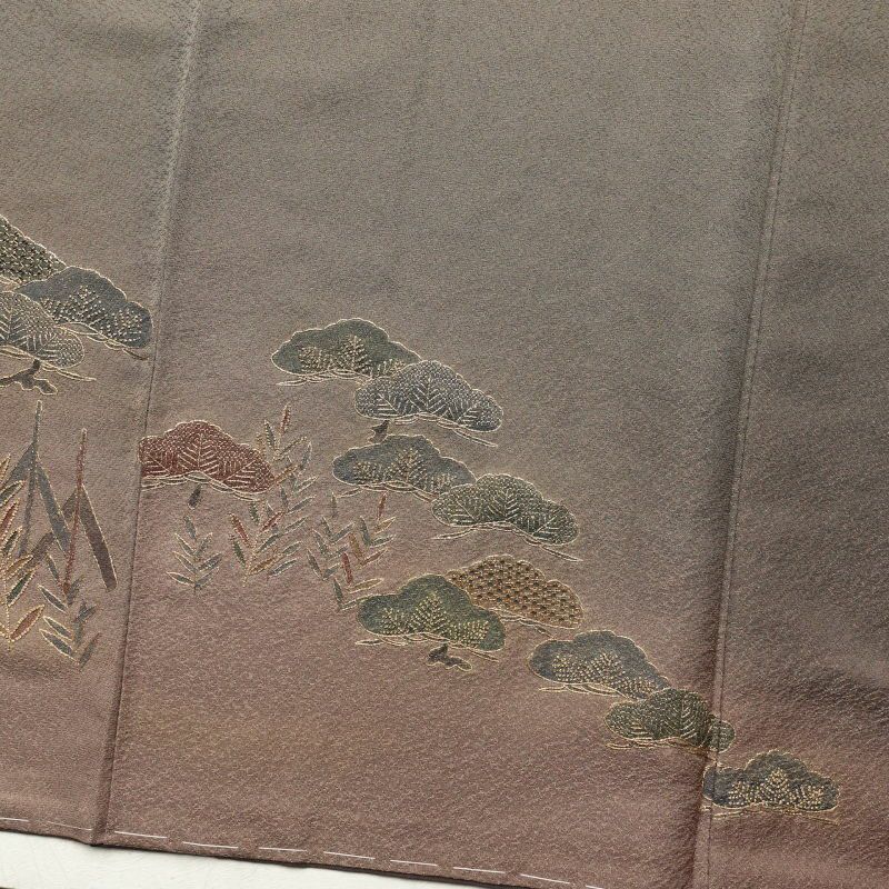 付け下げ 良品 スワトウ刺繍 一つ紋付き しつけ糸付き 正絹 木の葉・植物柄 袷仕立て 茶_画像17