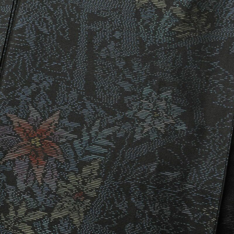 大島紬 良品 証紙なし しつけ糸付き 正絹 木の葉・植物柄 袷仕立て 黒_画像6