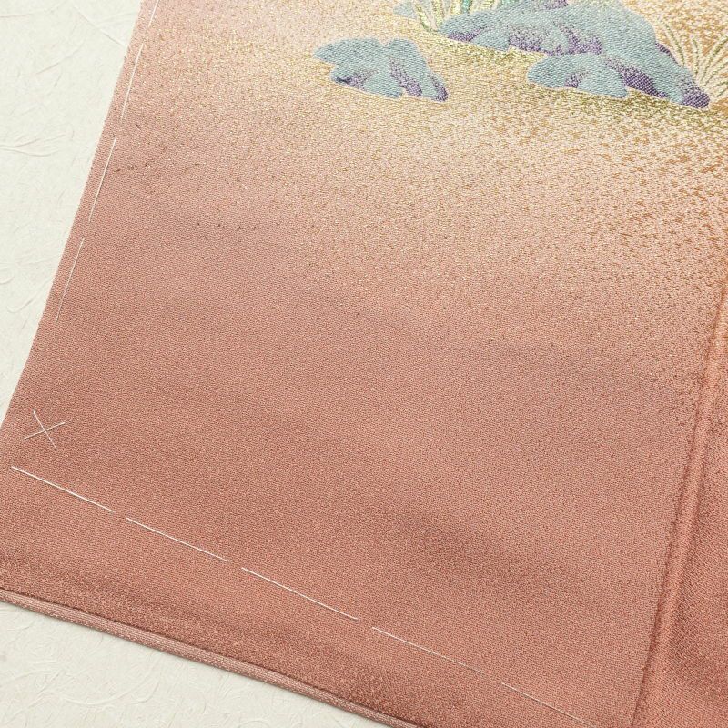色留袖 美品 琳派祥鶴図 丹後ちりめん 金糸 刺繍 しつけ糸付き 正絹 古典柄 袷仕立て ピンク_画像11