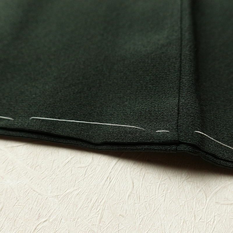 付け下げ 美品 しつけ糸付き 縮緬 共八掛 正絹 箔 金彩 花柄 袷仕立て 大きいサイズ 緑・うぐいす色_画像13