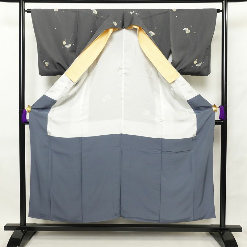 小紋 良品 縮緬 正絹 古典柄 袷仕立て グレー_画像3