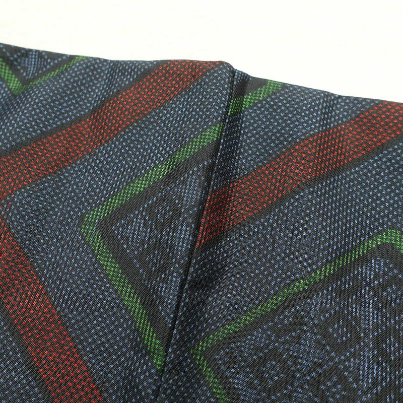 大島紬 良品 証紙あり しつけ糸付き 正絹 幾何学柄・抽象柄 袷仕立て 青・紺_画像19