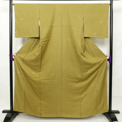 小紋 良品 正絹 金彩 飛び柄 小紋着物 身丈163cm 裄丈67cm 袷仕立て 黄・黄土色