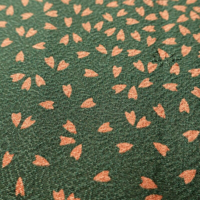 付け下げ 美品 しつけ糸付き 附下 着物 身丈152cm 裄丈62cm 正絹 花柄 袷仕立て 緑・うぐいす色_画像7