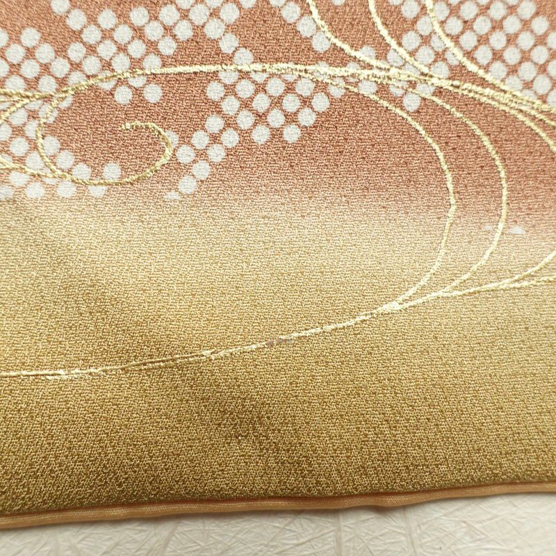 付け下げ 一つ紋付き 金彩 正絹 附下 身丈157cm 裄丈63cm 古典柄 袷仕立て 茶_画像18