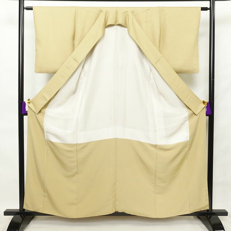 付け下げ 良品 正絹 刺繍 花柄 附下 身丈159cm 裄丈62.5cm 袷仕立て 黄・黄土色_画像3