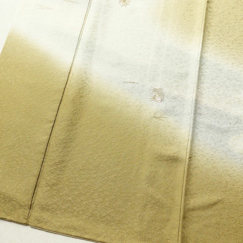 付け下げ 良品 正絹 刺繍 花柄 附下 身丈159cm 裄丈62.5cm 袷仕立て 黄・黄土色_画像4
