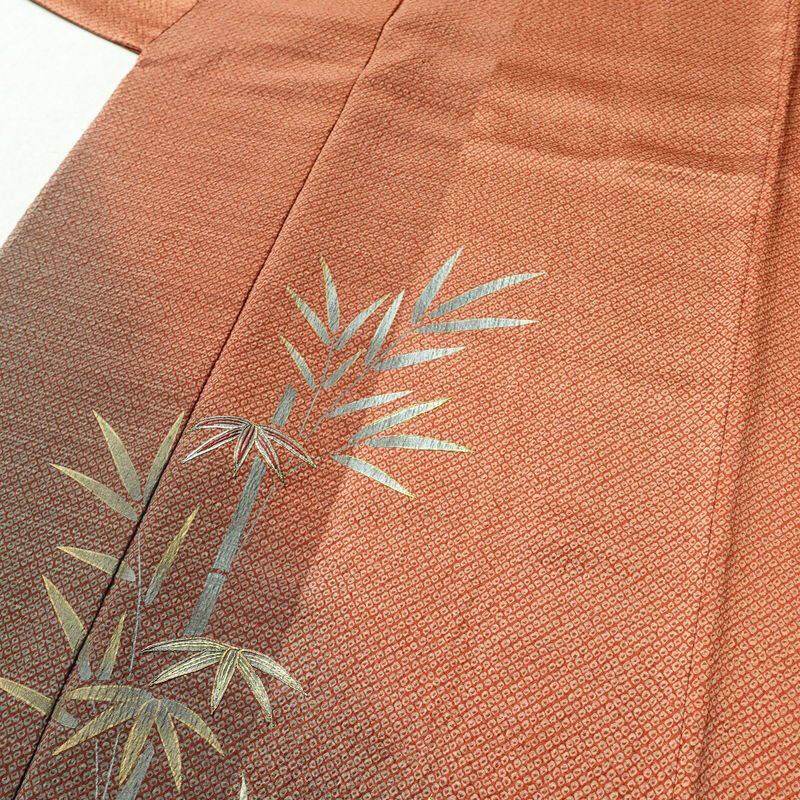 付け下げ 良品 正絹 着物 附下 刺繍 身丈157.5cm 裄丈63cm 竹 木の葉・植物柄 鹿の子 袷仕立て 橙_画像5