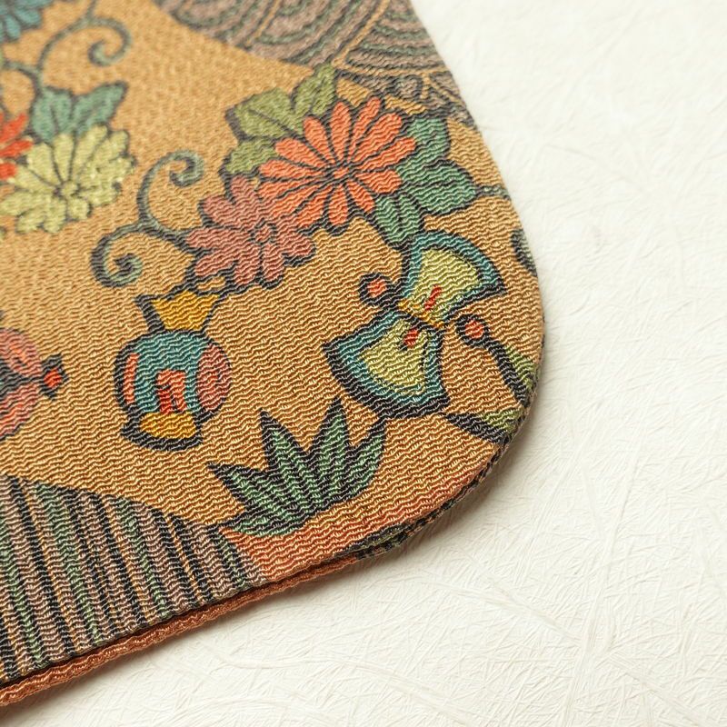 小紋 細合俊男 縮緬 総柄 着物 正絹 身丈162cm 裄丈66cm 古典柄 袷仕立て 多色使い_画像16