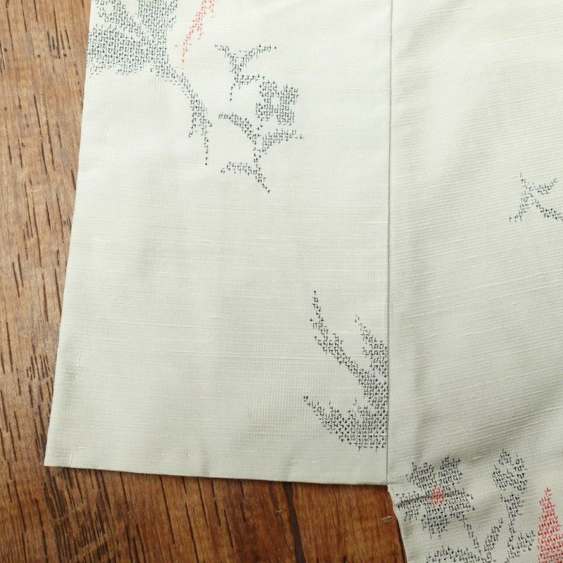 紬 良品 しつけ糸付き 小紋柄 正絹 人物・動物柄 身丈161cm 裄丈66cm 袷仕立て グレー_画像14