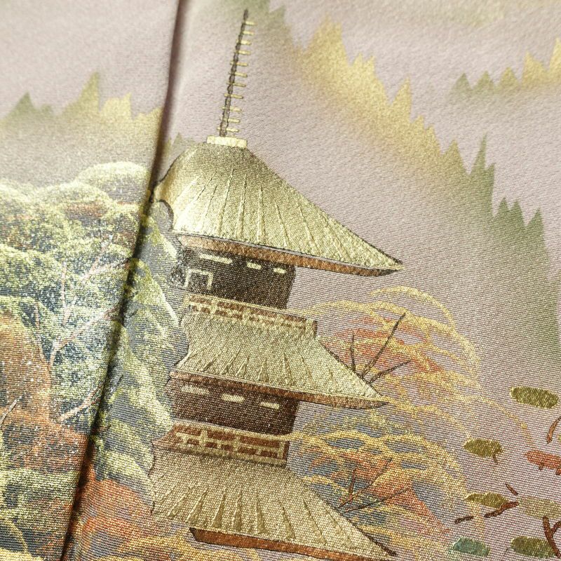 訪問着 一つ紋付き 縮緬 正絹 箔 風景柄 身丈156cm 裄丈63cm 共八掛 袷仕立て 紫・藤色_画像8