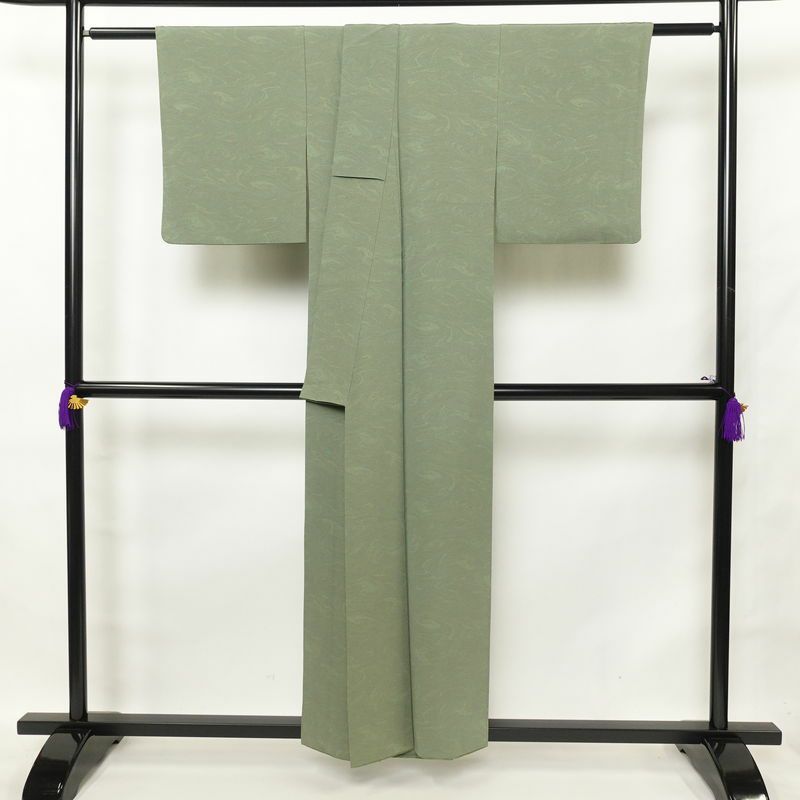 小紋 良品 墨流し 縮緬 正絹 流水・波柄 身丈155.5cm 裄丈63cm 袷仕立て 緑・うぐいす色_画像2
