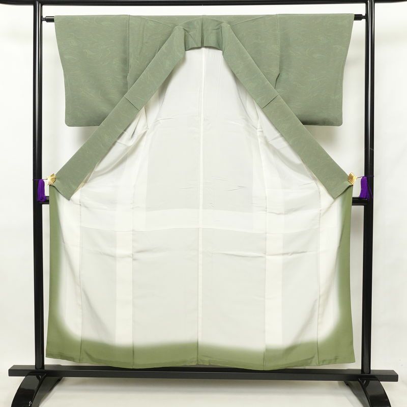 小紋 良品 墨流し 縮緬 正絹 流水・波柄 身丈155.5cm 裄丈63cm 袷仕立て 緑・うぐいす色_画像3
