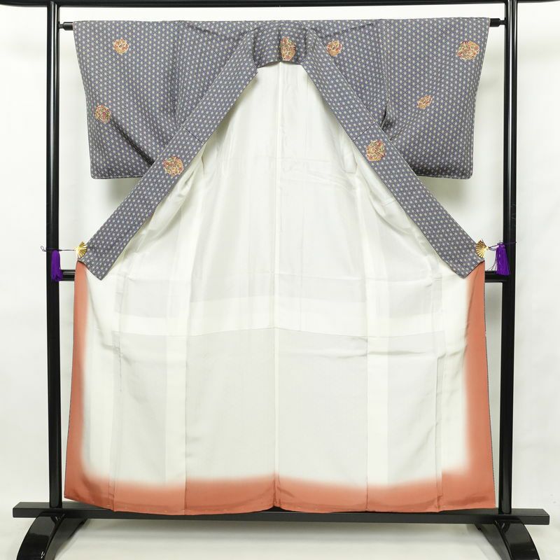 小紋 美品 しつけ糸付き 縮緬 着物 正絹 身丈157.5cm 裄丈64cm 古典柄 袷仕立て 青・紺_画像3