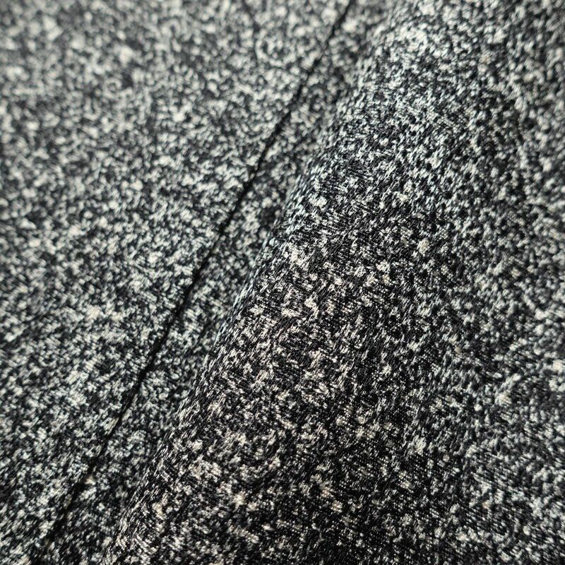 小紋 落款入り しつけ糸付き 縮緬 正絹 身丈167cm 裄丈63cm その他の柄 袷仕立て グレー_画像8