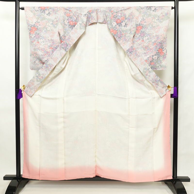 小紋 美品 しつけ糸付き 正絹 金彩 花柄 身丈159.5cm 裄丈64.5cm 袷仕立て 紫・藤色_画像3