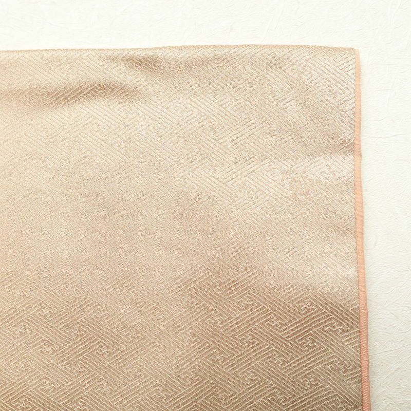 付下 刺繍 金彩 綸子 正絹 付け下げ 身丈158cm 裄丈63.5cm 古典柄 袷仕立て ベージュ_画像22