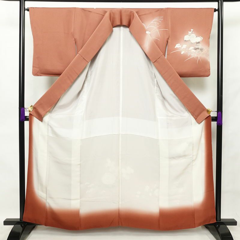 訪問着 良品 一つ紋付き 正絹 花柄 袷仕立て 身丈161cm 裄丈64.5cm 金彩 刺繍 茶_画像3