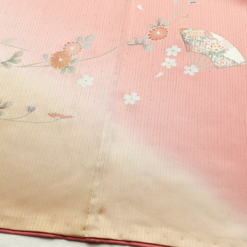 訪問着 正絹 古典柄 袷仕立て 身丈164cm 裄丈66cm 金彩 扇子 菊 蝶 ピンク_画像12