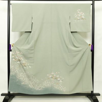 訪問着 縮緬 正絹 古典柄 袷仕立て 身丈156cm 裄丈66cm 箔 刺繍 緑・うぐいす色