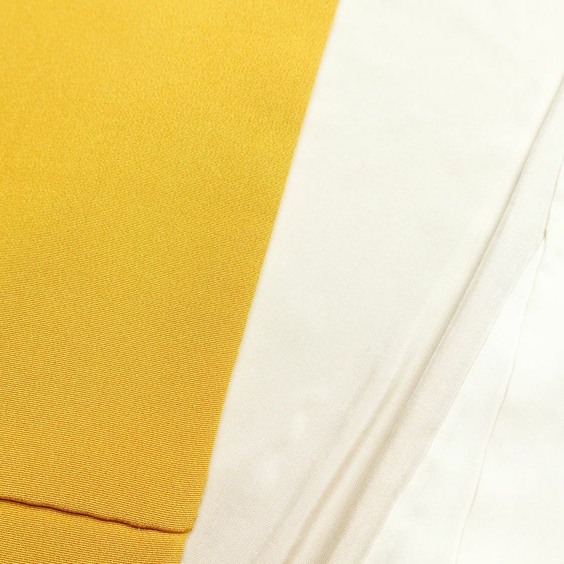 付け下げ 縮緬 一つ紋付き 正絹 木の葉・植物柄 袷仕立て 身丈156.5cm 裄丈67cm 松 箔 黄・黄土色_画像18