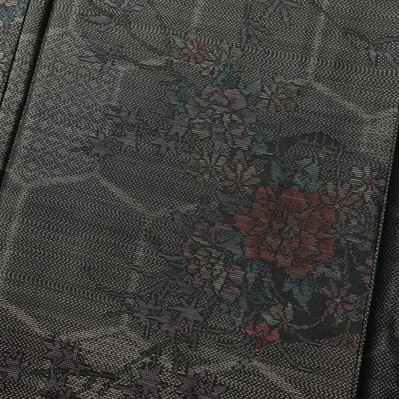 紬 良品 しつけ糸付き 正絹 古典柄 袷仕立て 身丈162cm 裄丈64cm 紬着物 グレー_画像6