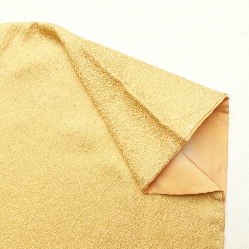 色無地 美品 しつけ糸付き 一つ紋付き 正絹 無地 袷仕立て 身丈156.5cm 裄丈66.5cm 着物 黄・黄土色_画像12