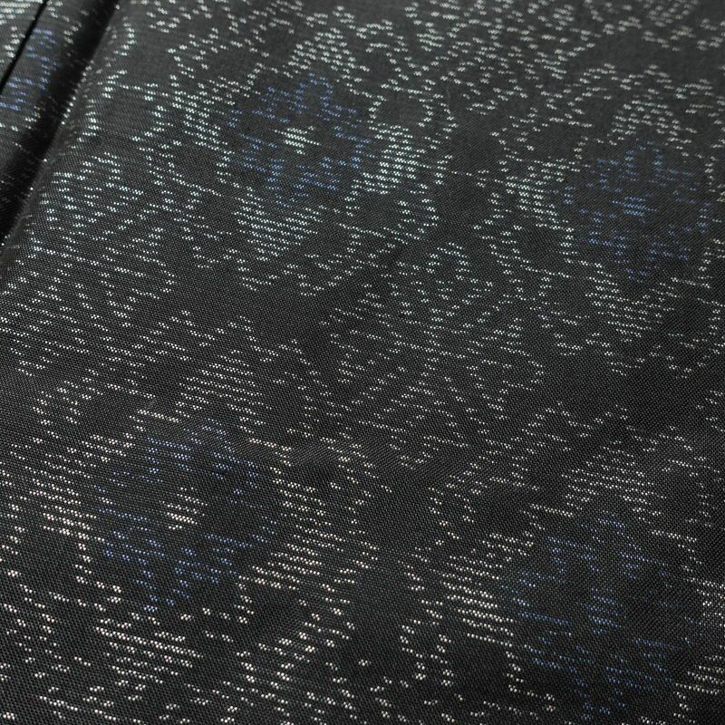 大島紬 良品 証紙あり しつけ糸付き 正絹 幾何学柄・抽象柄 袷仕立て 身丈161cm 裄丈63.5cm 黒_画像6