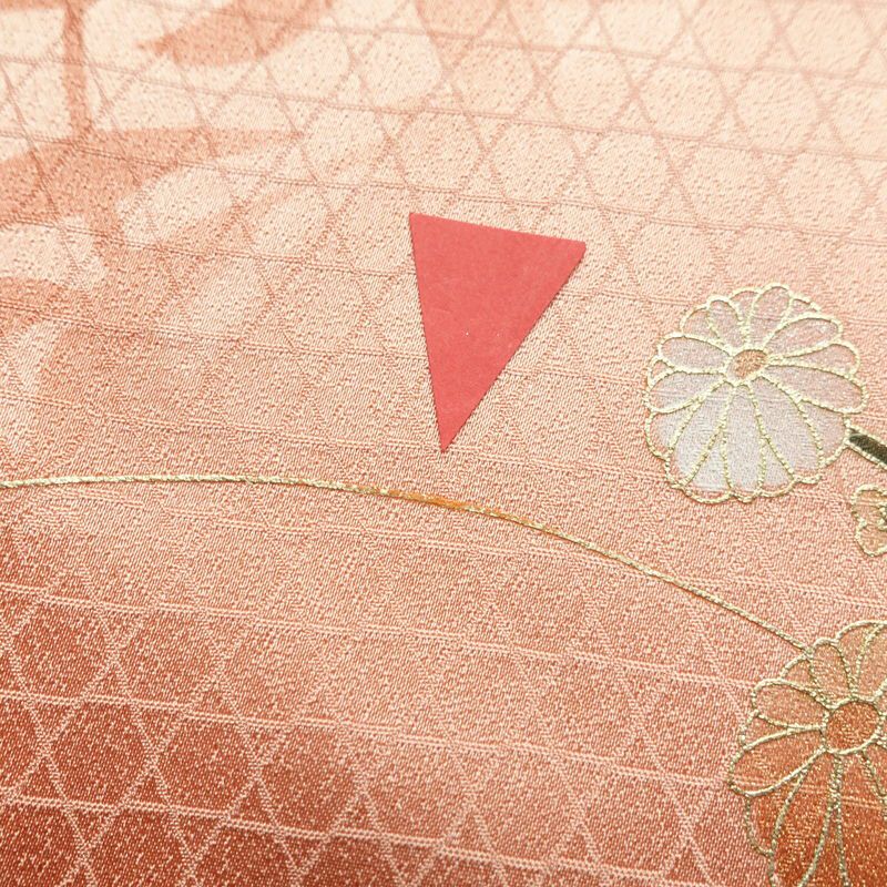 付け下げ 良品 しつけ糸付き 正絹 木の葉・植物柄 袷仕立て 身丈167.5cm 裄丈65.5cm 刺繍 金彩 附下 ピンク_画像12