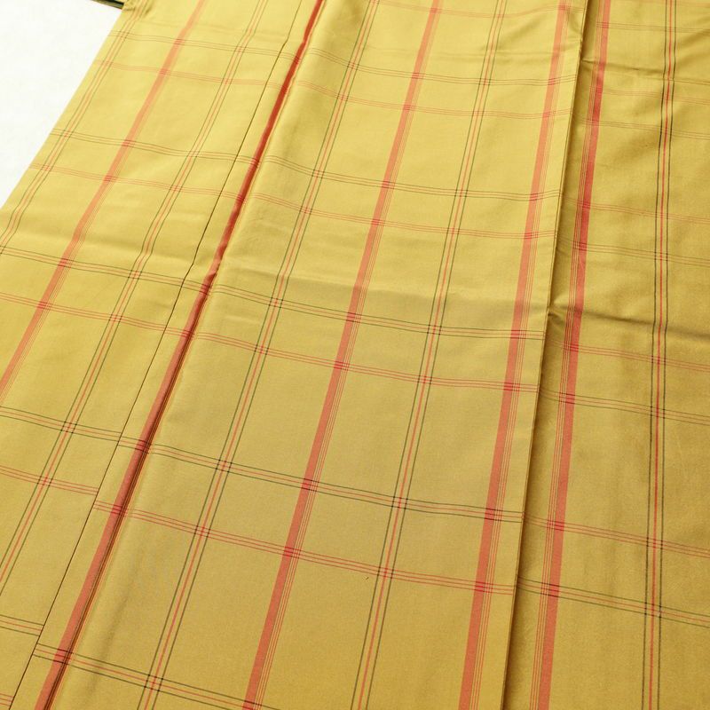 本場大島紬 良品 都喜ヱ門 証紙あり 車輪梅格子 正絹 チェック・格子柄 袷仕立て 身丈160cm 裄丈66.5cm 着物 黄・黄土色_画像5