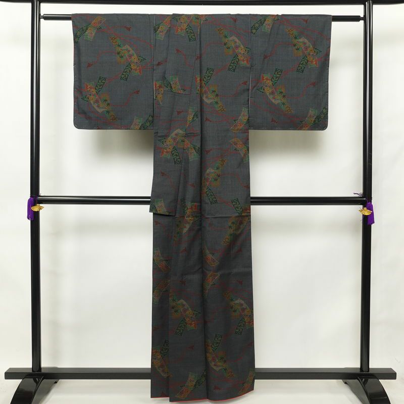 紬 良品 正絹 古典柄 袷仕立て 身丈160cm 裄丈65cm 紬着物 青・紺_画像2