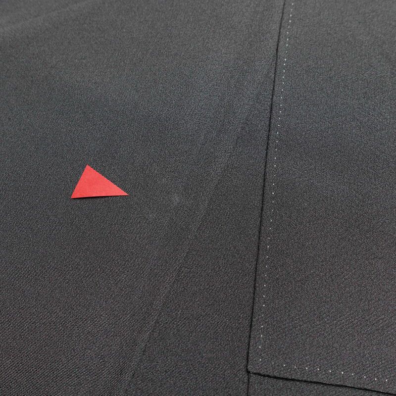 付け下げ 縮緬 刺繍 正絹 古典柄 袷仕立て 身丈155.5cm 裄丈64.5cm 椿 雪輪 箔 金彩 附下 グレー_画像17