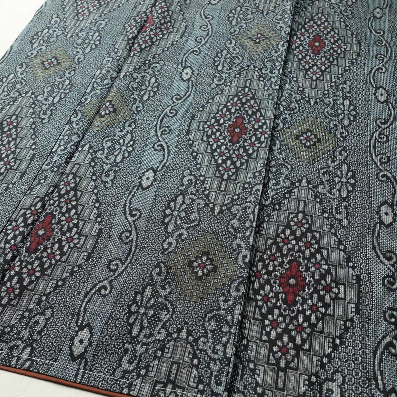 紬 良品 しつけ糸付き 正絹 幾何学柄・抽象柄 袷仕立て 身丈157cm 裄丈66.5cm 紬着物 青・紺_画像4