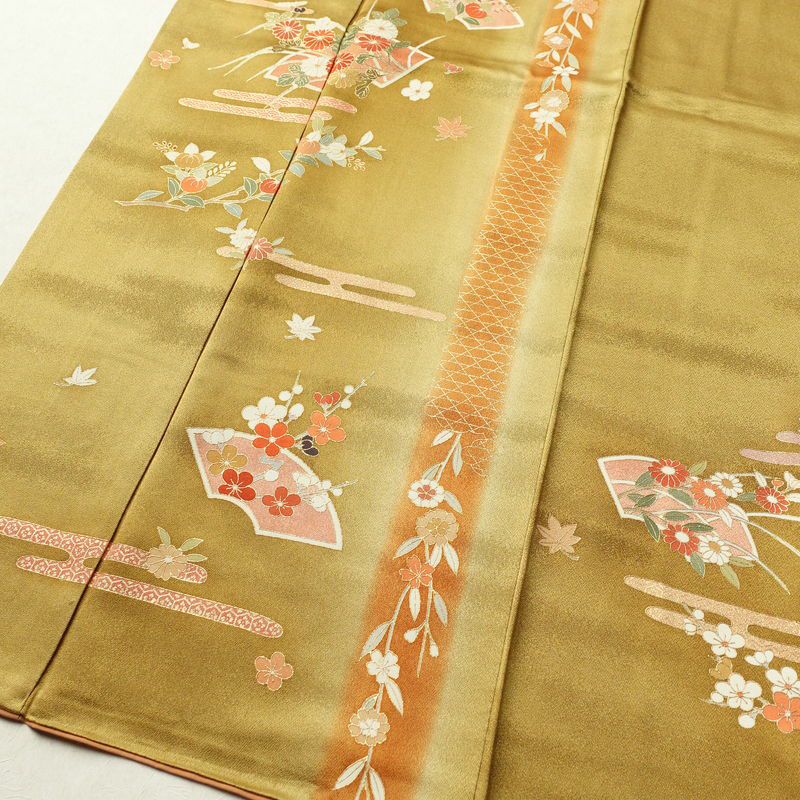 訪問着 正絹 古典柄 袷仕立て 身丈166.5cm 裄丈65cm 金彩 着物 黄・黄土色_画像4