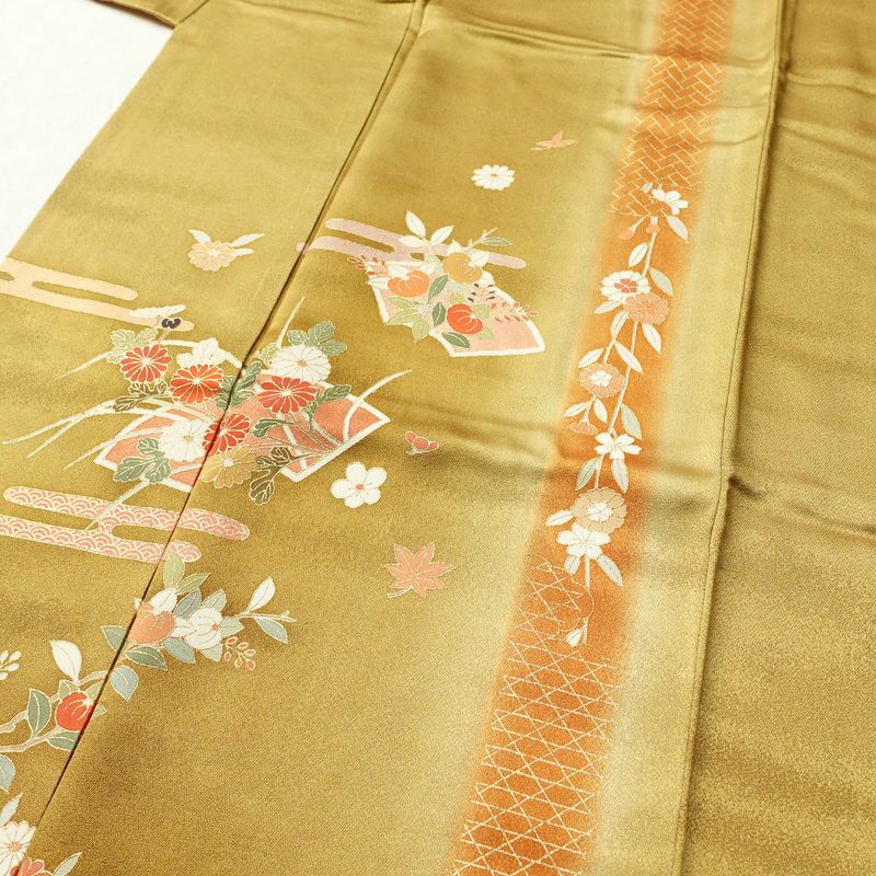 訪問着 正絹 古典柄 袷仕立て 身丈166.5cm 裄丈65cm 金彩 着物 黄・黄土色_画像5