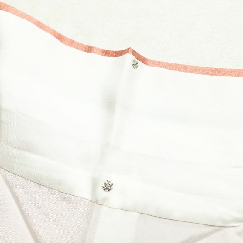 付け下げ 良品 綸子 正絹 蝶・昆虫柄 袷仕立て 身丈160.5cm 裄丈64.5cm 刺繍 金糸 金彩 蝶 ピンク_画像17